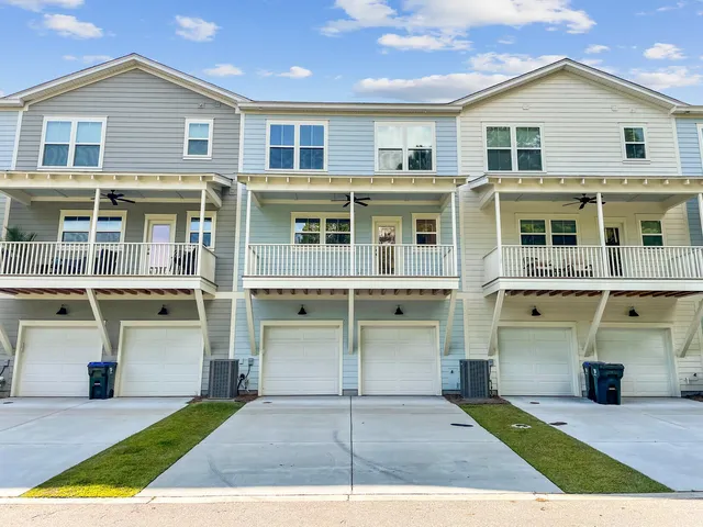 $416,500 | 637 North Laurel Street, Summerville, SC 29483