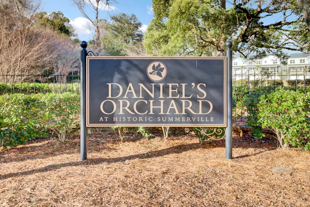 $416,500 | 637 North Laurel Street, Summerville, SC 29483