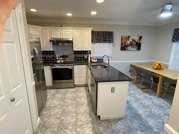 $888,600 | 1201 Matthew Woods Drive, Unit 1201, Braintree, MA 02184