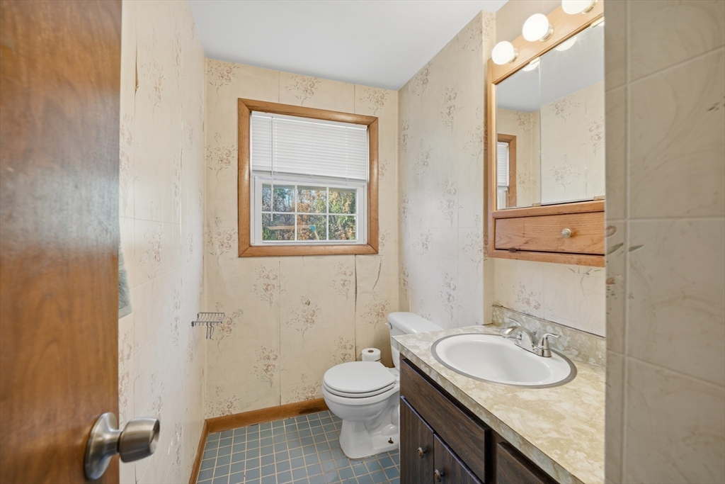 16 Old Farm Road Spencer, MA 01562 - Photo 15 of 37 Gallery Image 15