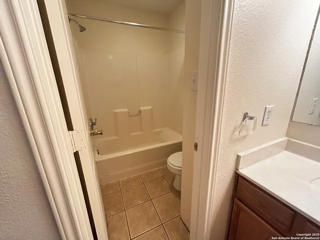$1,125 | 7335 Golf Vista Boulevard, San Antonio, TX 78244