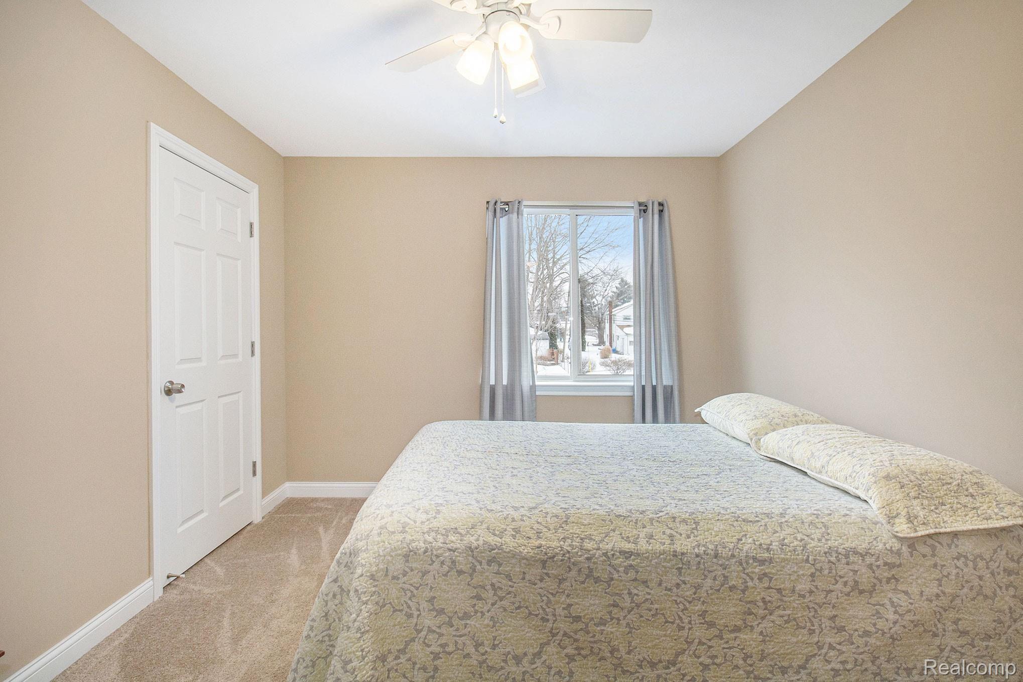 3054 Avalon Road Rochester, MI 48309 - Photo 20 of 28 BEDROOM