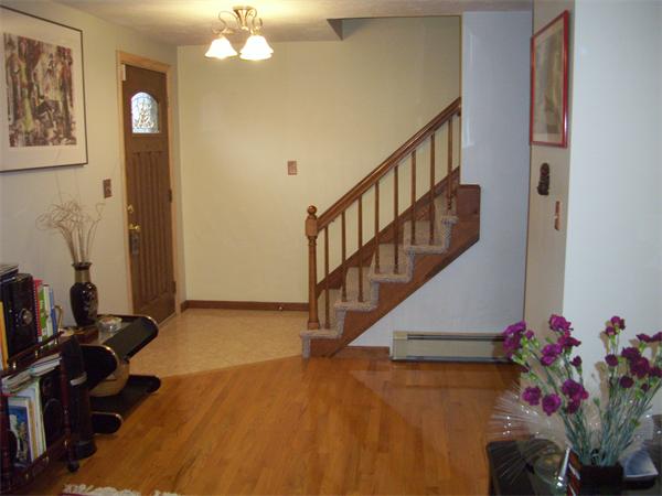 246 College Farm Road Waltham, MA 02451 - Photo 3 of 12 Gallery Image 3