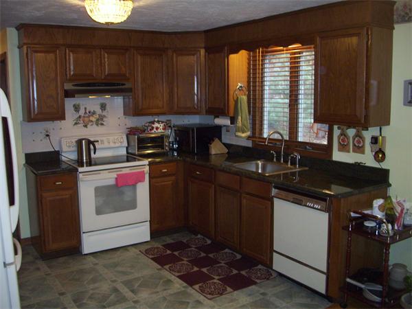 246 College Farm Road Waltham, MA 02451 - Photo 5 of 12 Gallery Image 5