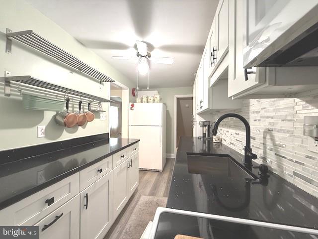 3507 Greenvale Road Baltimore, MD 21229 - Photo 14 of 33 Soft Close Drawers