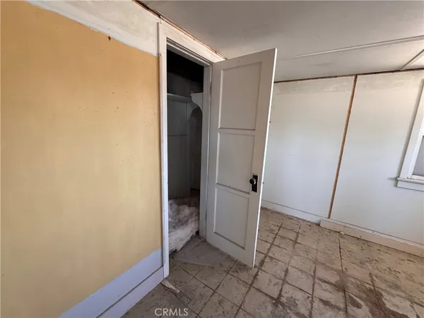 $185,000 | 35587 National Trails Highway, Daggett, CA 92327