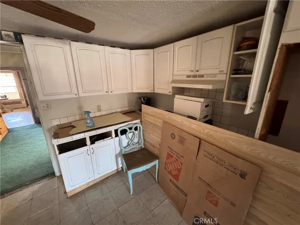 a view of a storage & utility room