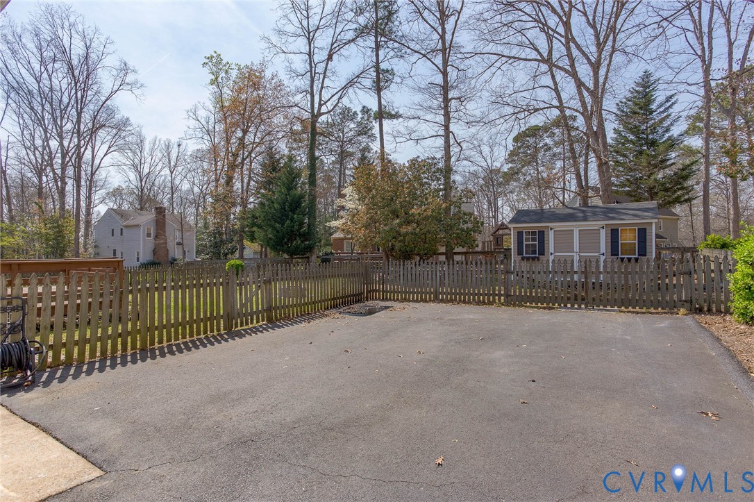 518 Glenmeadow Road Midlothian, VA 23114 - Photo 40 of 46
