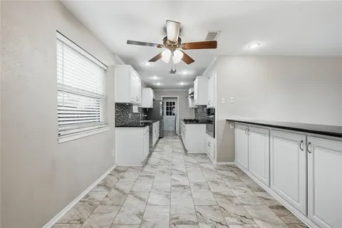 $385,000 | 3920 Sanguinet Street, Fort Worth, TX 76107