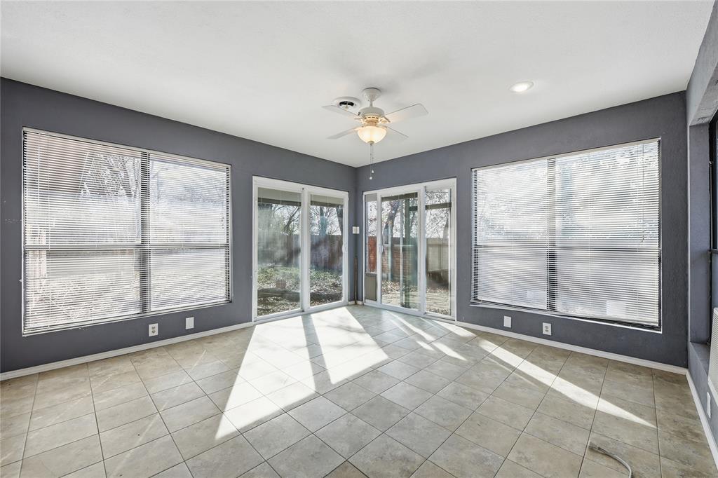 3920 Sanguinet Street Fort Worth, TX 76107 - Photo 19 of 40