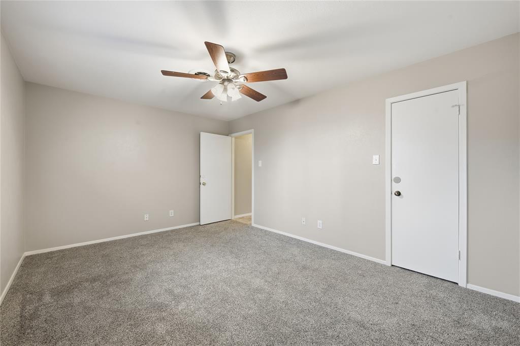 3920 Sanguinet Street Fort Worth, TX 76107 - Photo 26 of 40