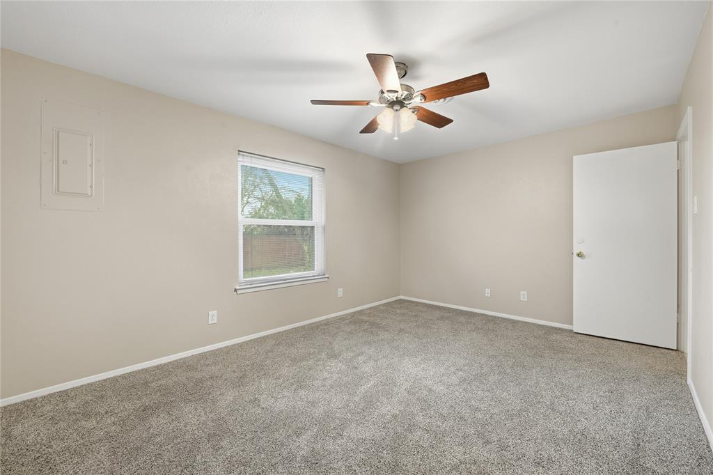 3920 Sanguinet Street Fort Worth, TX 76107 - Photo 27 of 40