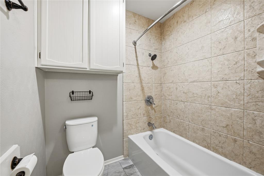 3920 Sanguinet Street Fort Worth, TX 76107 - Photo 29 of 40