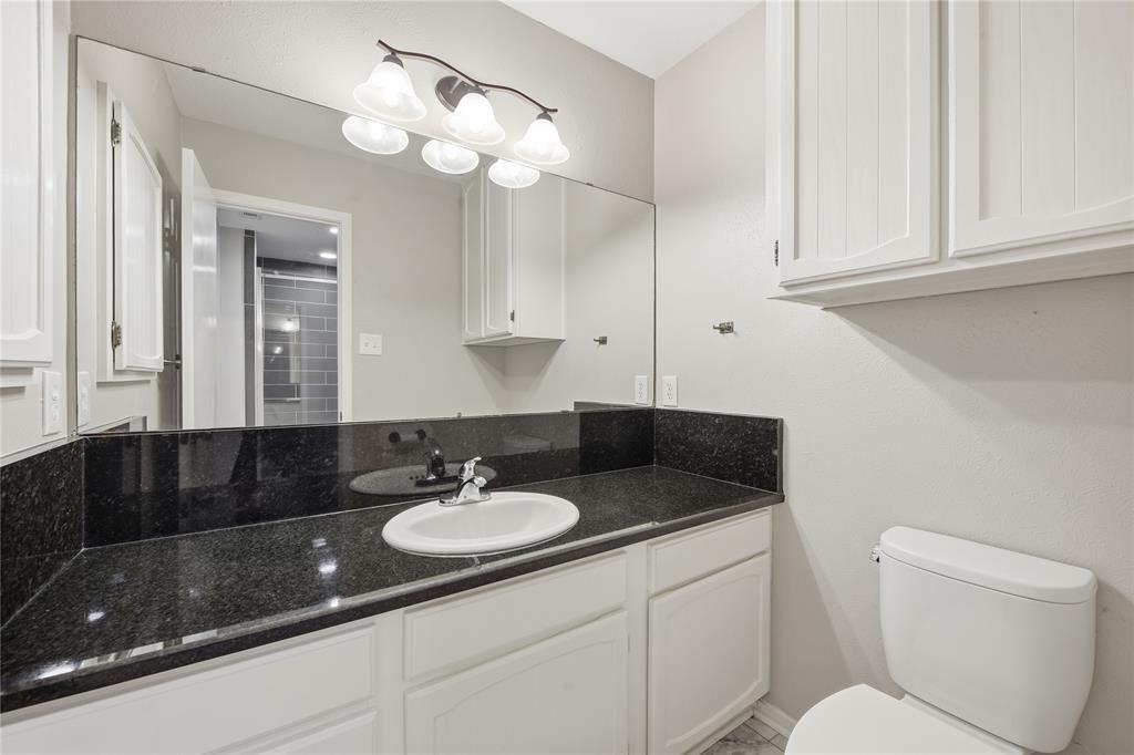 3920 Sanguinet Street Fort Worth, TX 76107 - Photo 35 of 40