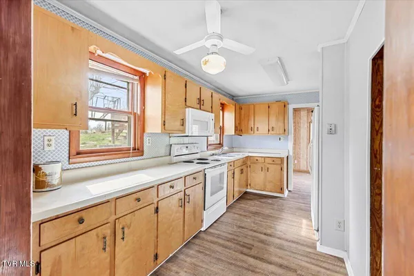 $199,900 | 592 Emmett Road, Bristol, TN 37620