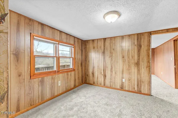 $199,900 | 592 Emmett Road, Bristol, TN 37620