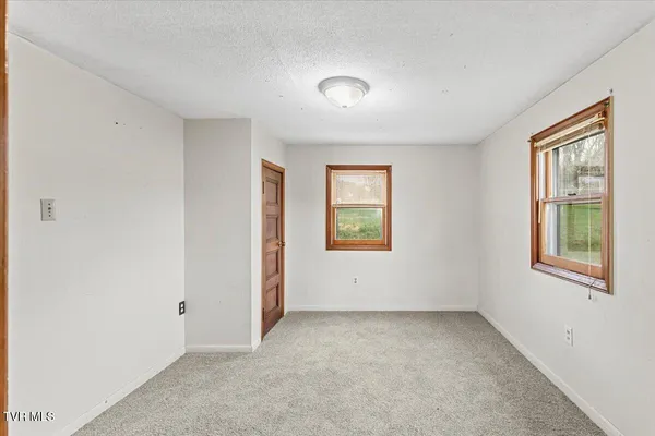 $199,900 | 592 Emmett Road, Bristol, TN 37620