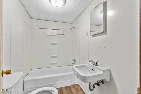 $199,900 | 592 Emmett Road, Bristol, TN 37620