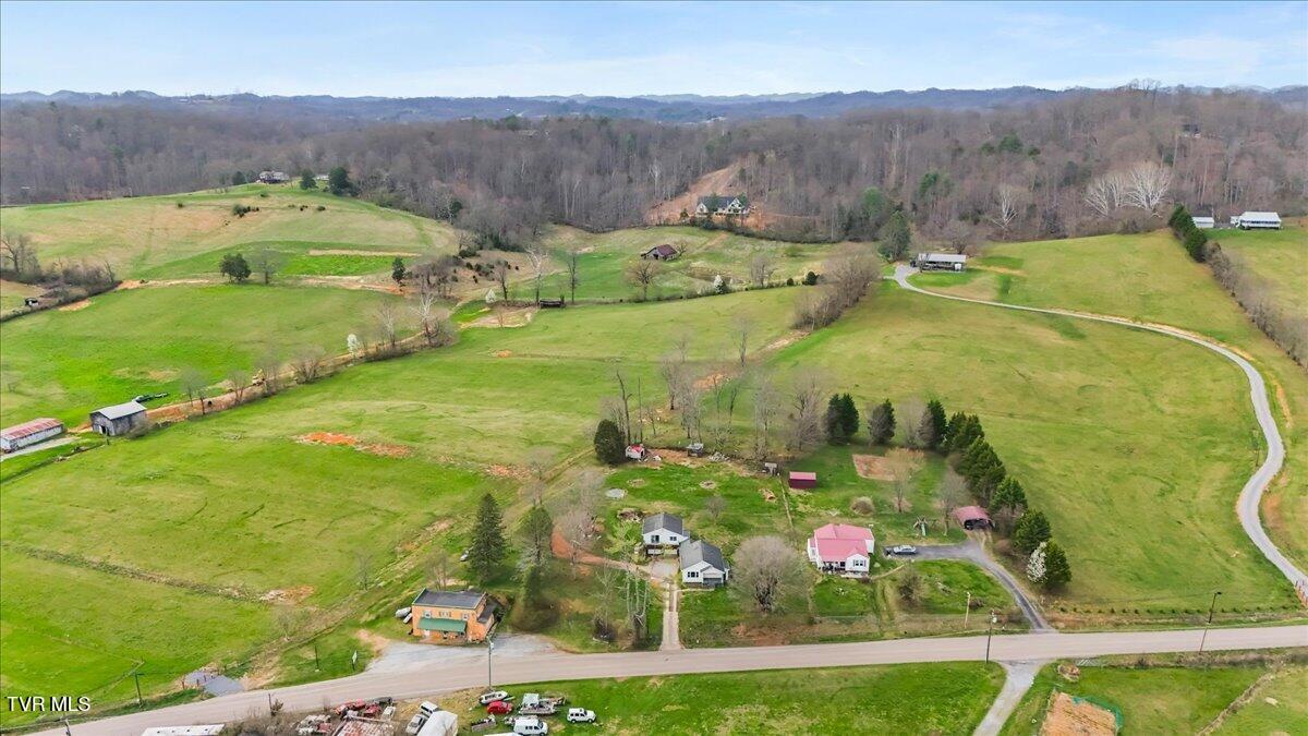 592 Emmett Road Bristol, TN 37620 - Photo 9 of 33 34-DJI_20260315160943_0126_D