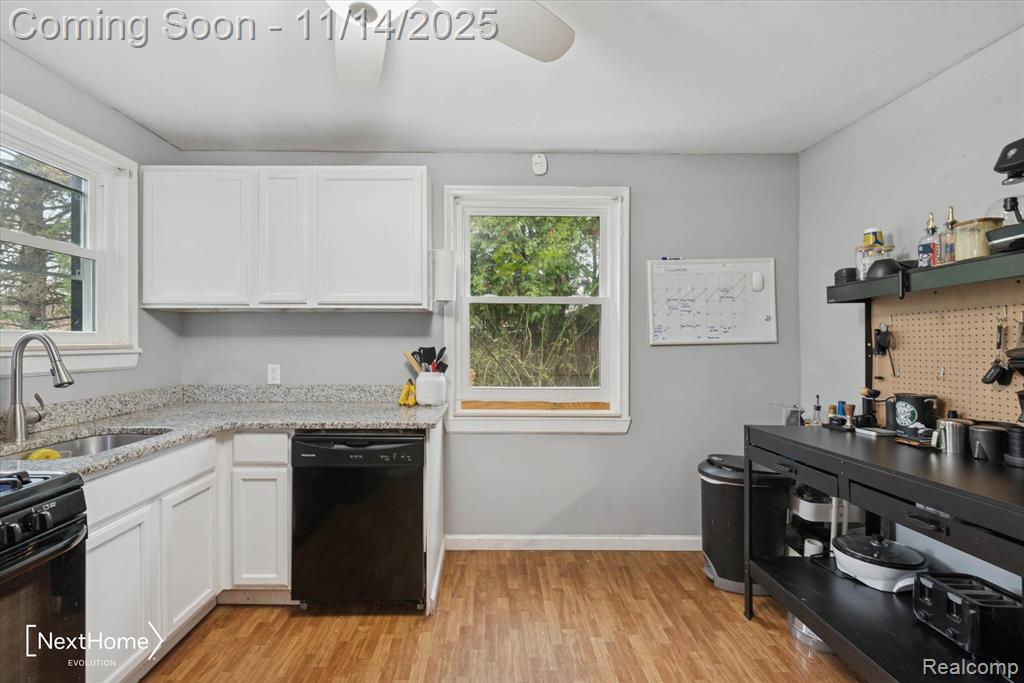 15911 Allen Road Southgate, MI 48195 - Photo 11 of 29