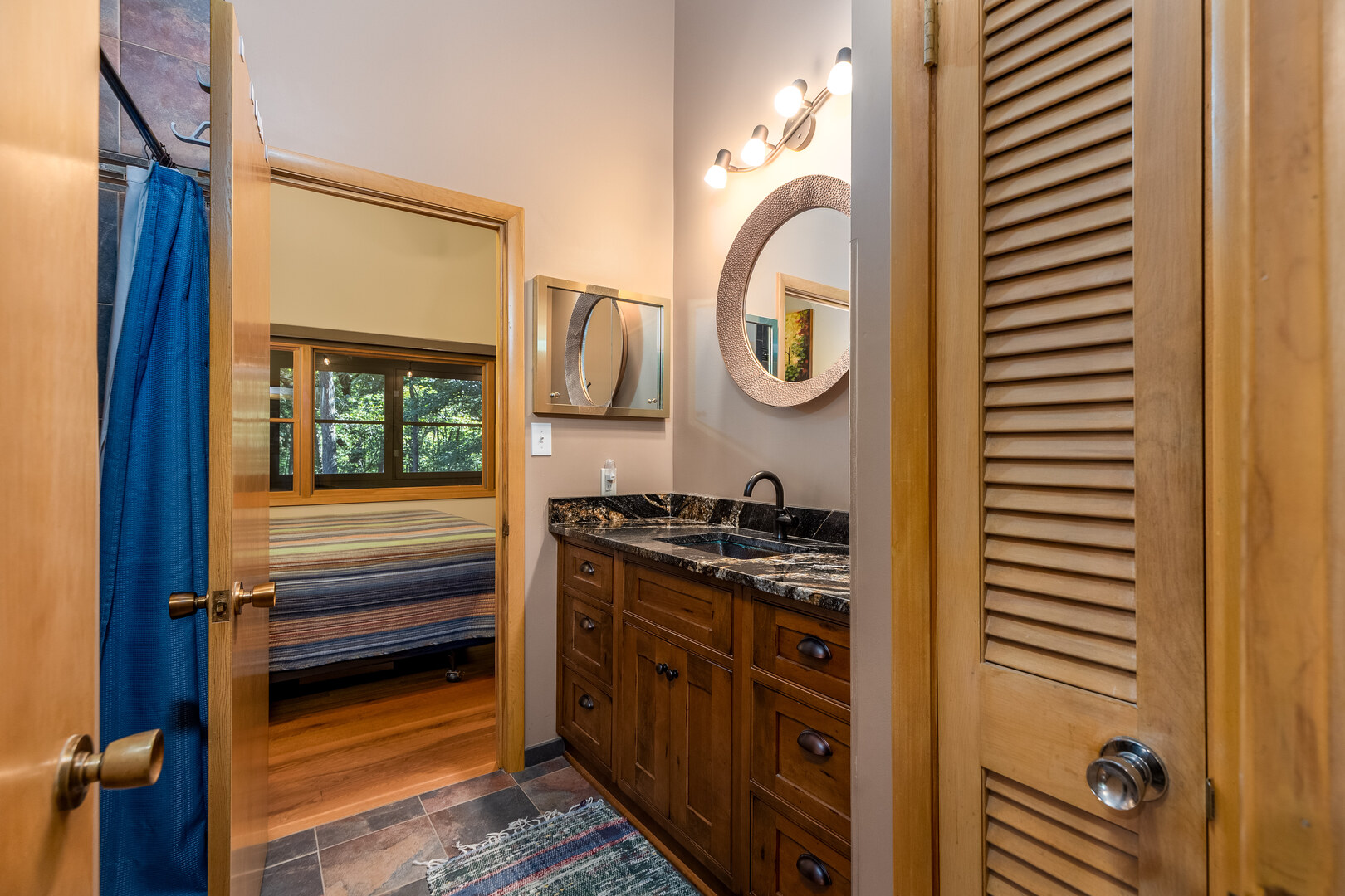 4010 East 1950th Road Sheridan, IL 60551 - Photo 13 of 42 a kitchen with a stove and a window