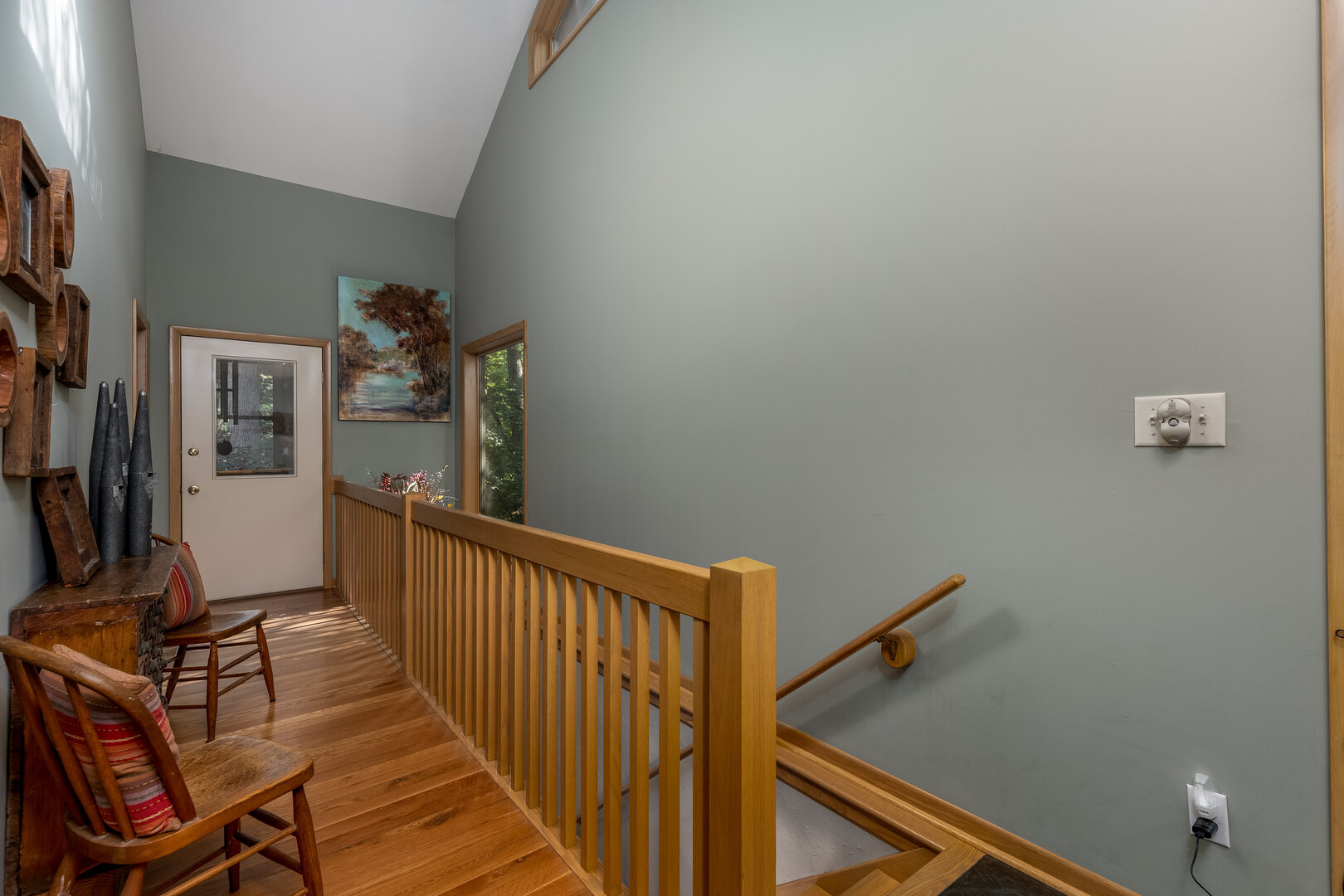 4010 East 1950th Road Sheridan, IL 60551 - Photo 16 of 42 a view of a hallway with workspace