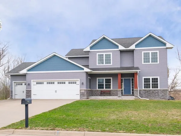 $450,000 | 956 Farmer Ridge Trail, Belle Plaine, MN 56011