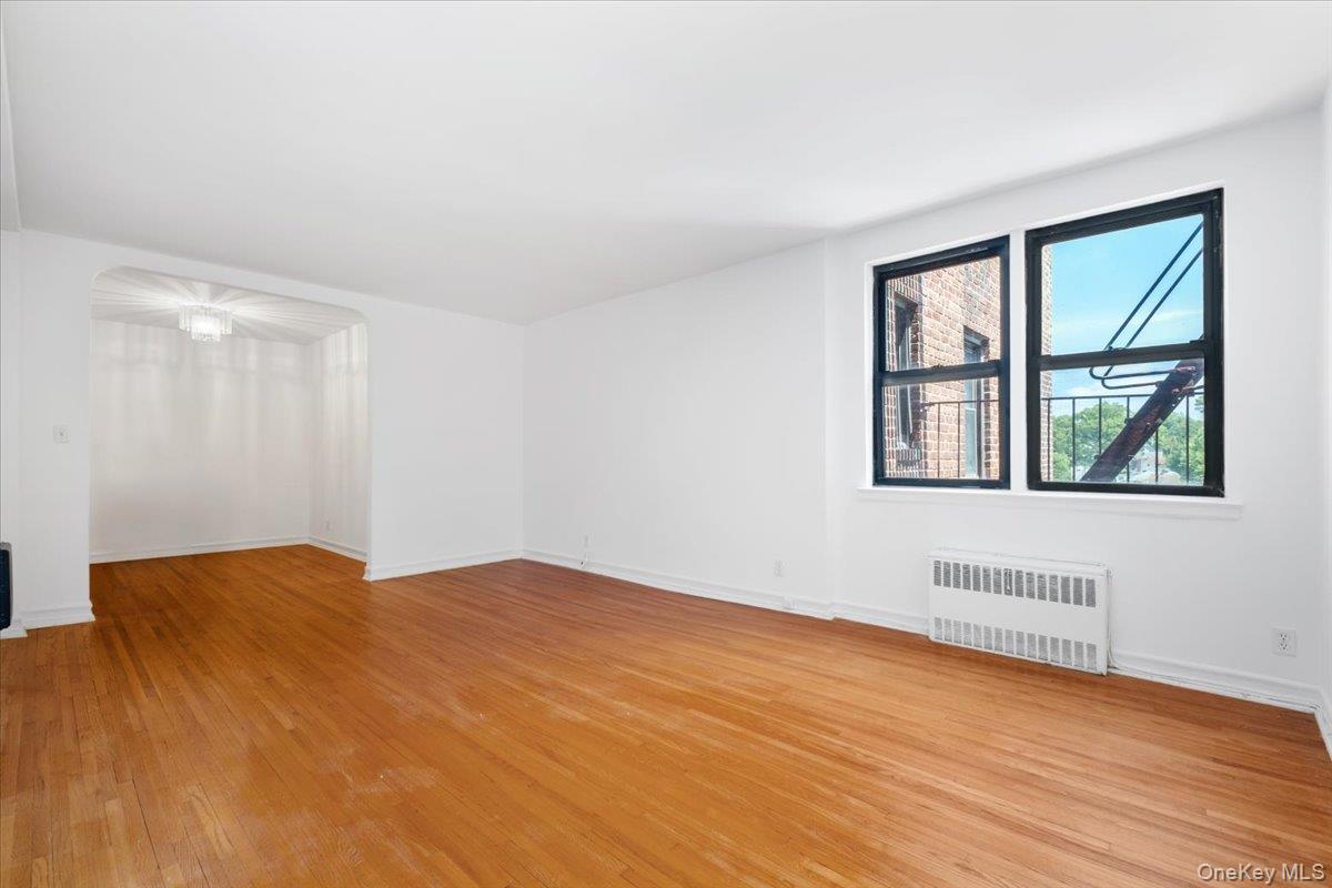 142 Garth Road, Unit 5K Scarsdale, NY 10583 - Photo 9 of 33 Living Room has 2 large windows