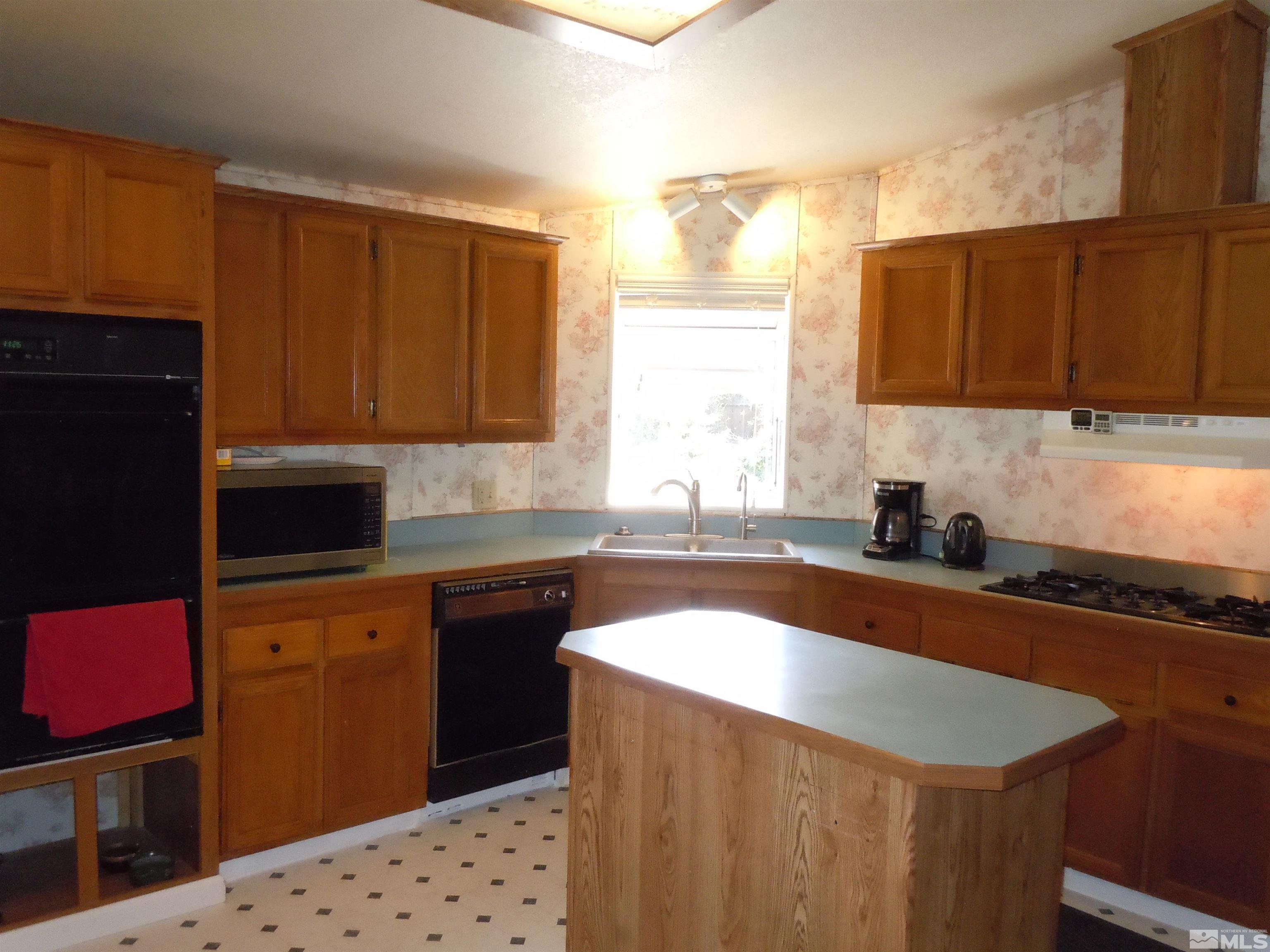 3890 Brant Street Reno, NV 89508 - Photo 4 of 26 Photo 4