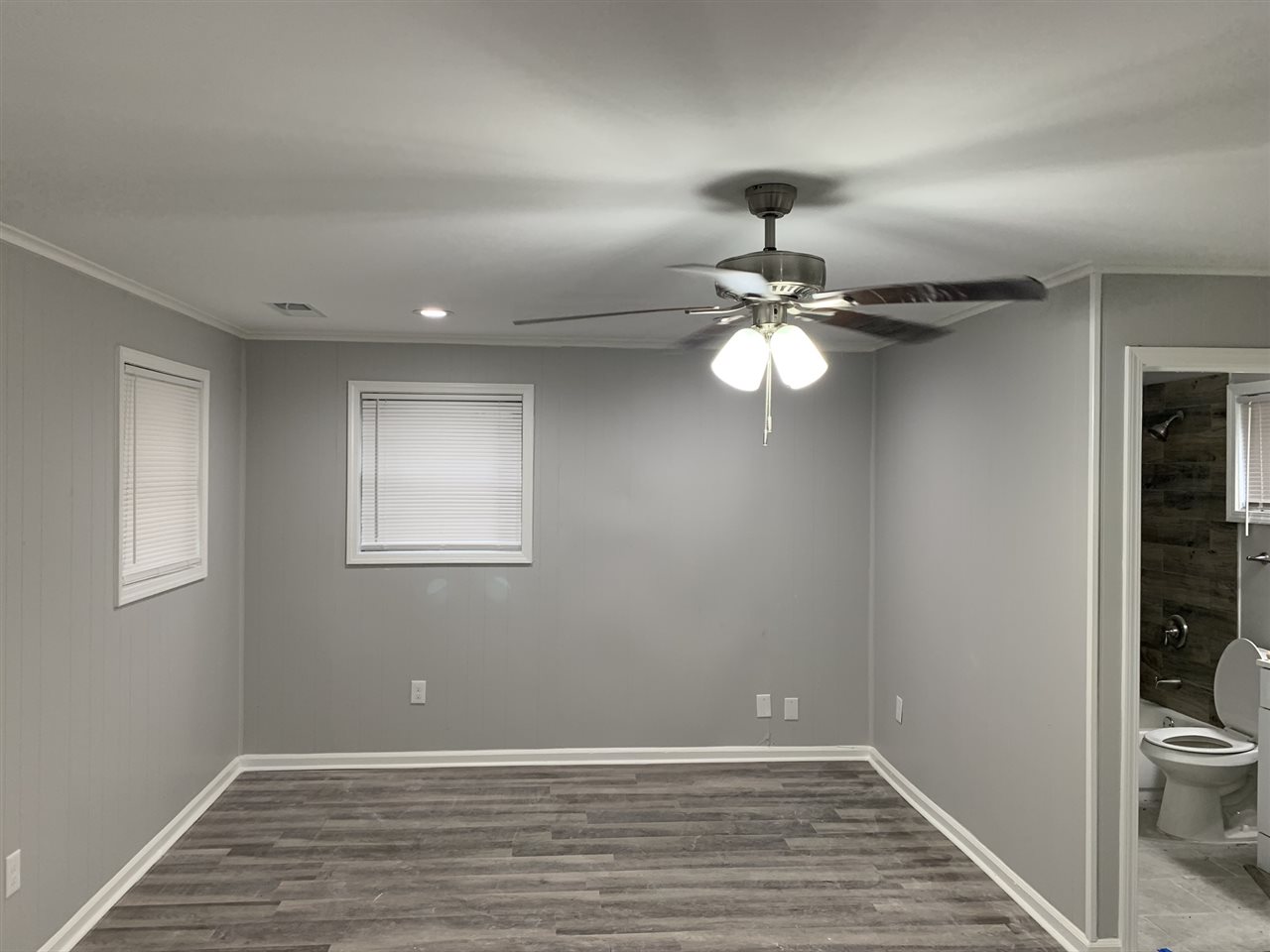 4861 Quince Road Memphis, TN 38117 - Photo 7 of 14 Large master bedroom with room to spare