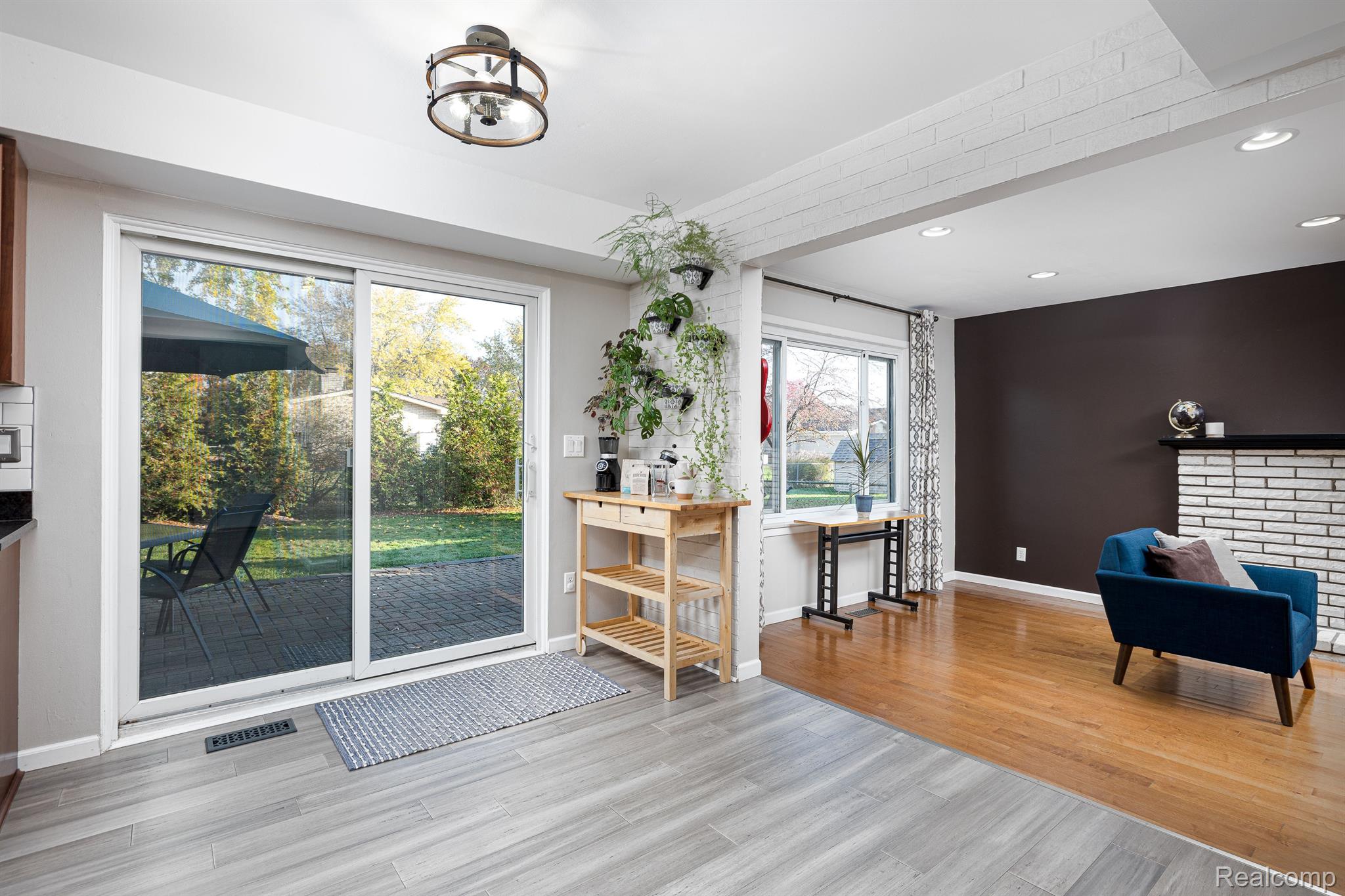 43106 Avon Road Canton, MI 48187 - Photo 16 of 54 Gallery Image 16