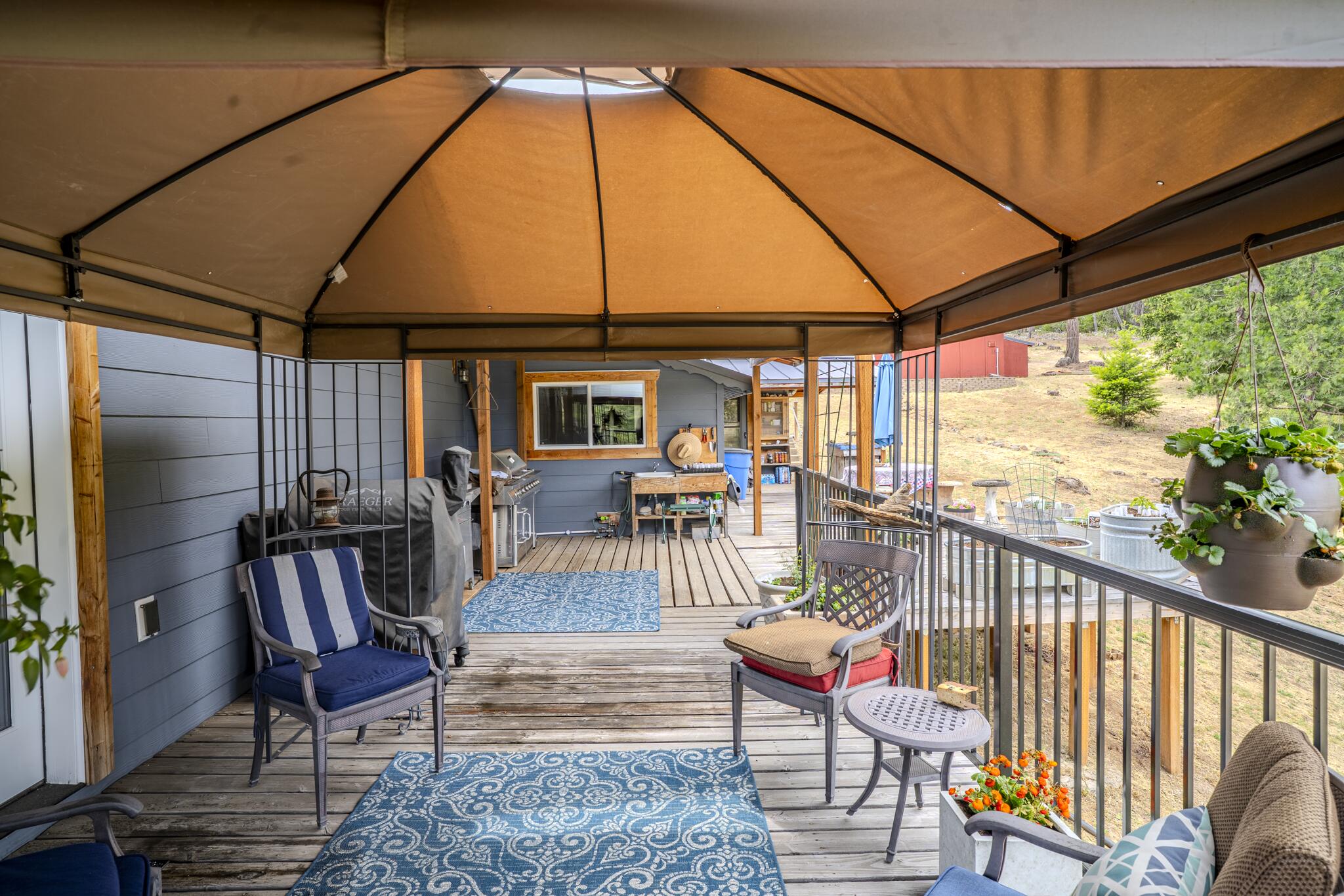 1969 Colestin Road Ashland, OR 97520 - Photo 14 of 72 DSC06387-HDR