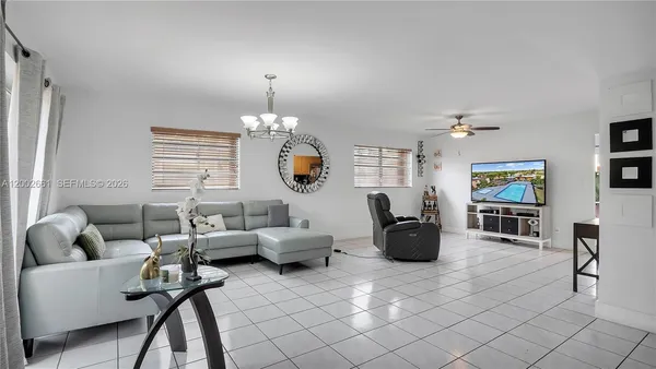 $3,000 | 13731 Southwest 84th Street, Unit A11, Miami, FL 33143