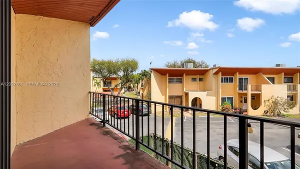 $3,000 | 13731 Southwest 84th Street, Unit A11, Miami, FL 33143
