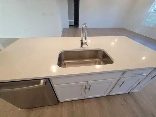 a close view of sink and tap