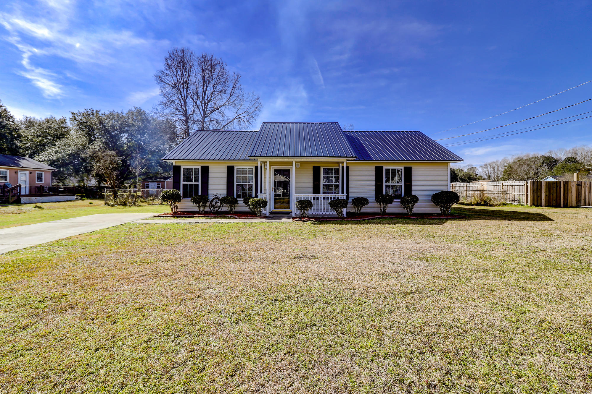 5075 Raven Road Hollywood, SC 29449 - Photo 8 of 32 5075 Raven Road_LuxImg_0036