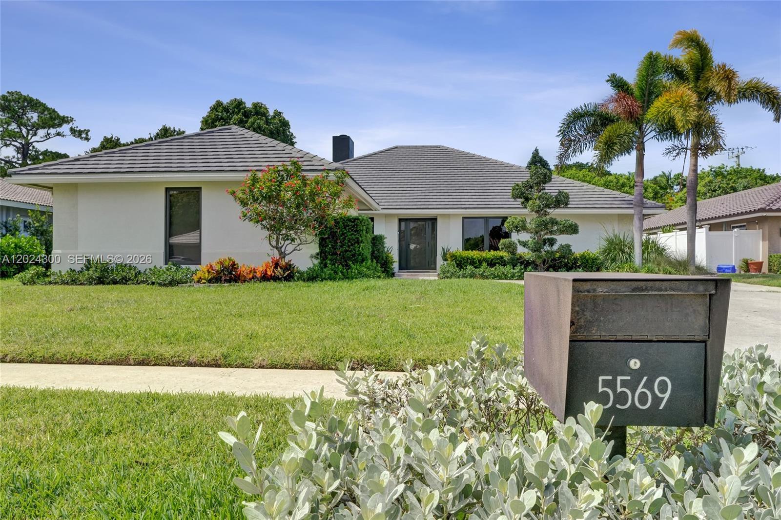 5569 Wind Drift Lane Boca Raton, FL 33433 - Photo 2 of 81