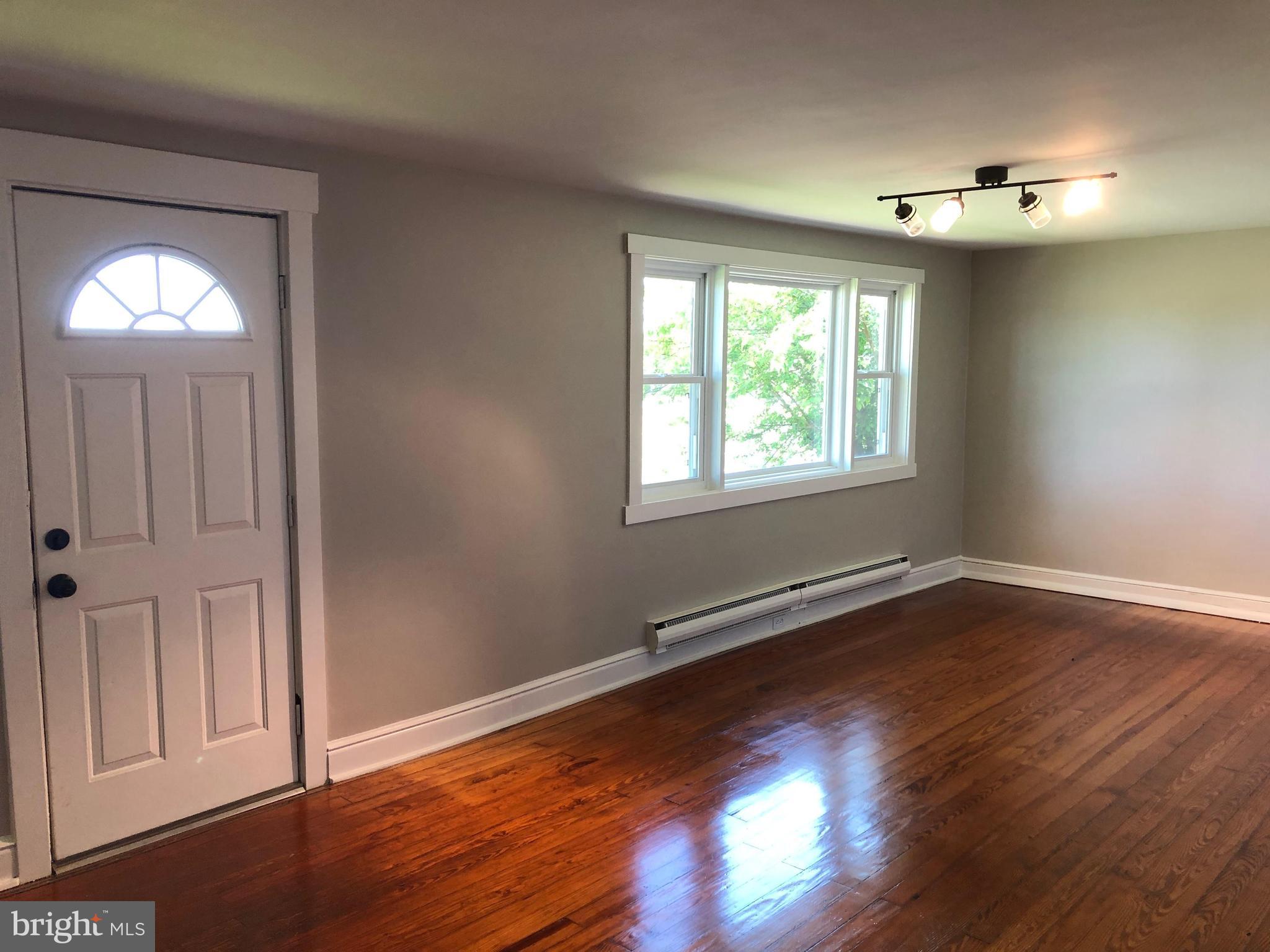 924 Centerville Road Lancaster, PA 17601 - Photo 3 of 26 Gallery Image 3