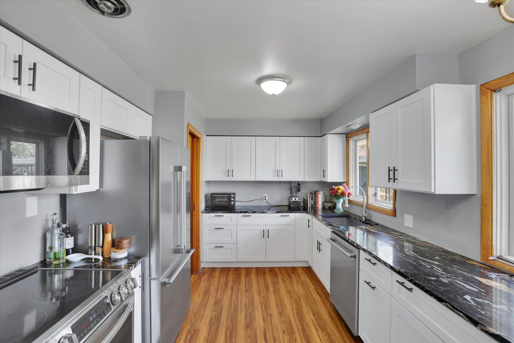 623 North Barker Road Spokane Valley, WA 99016 - Photo 12 of 39 Gallery Image 12