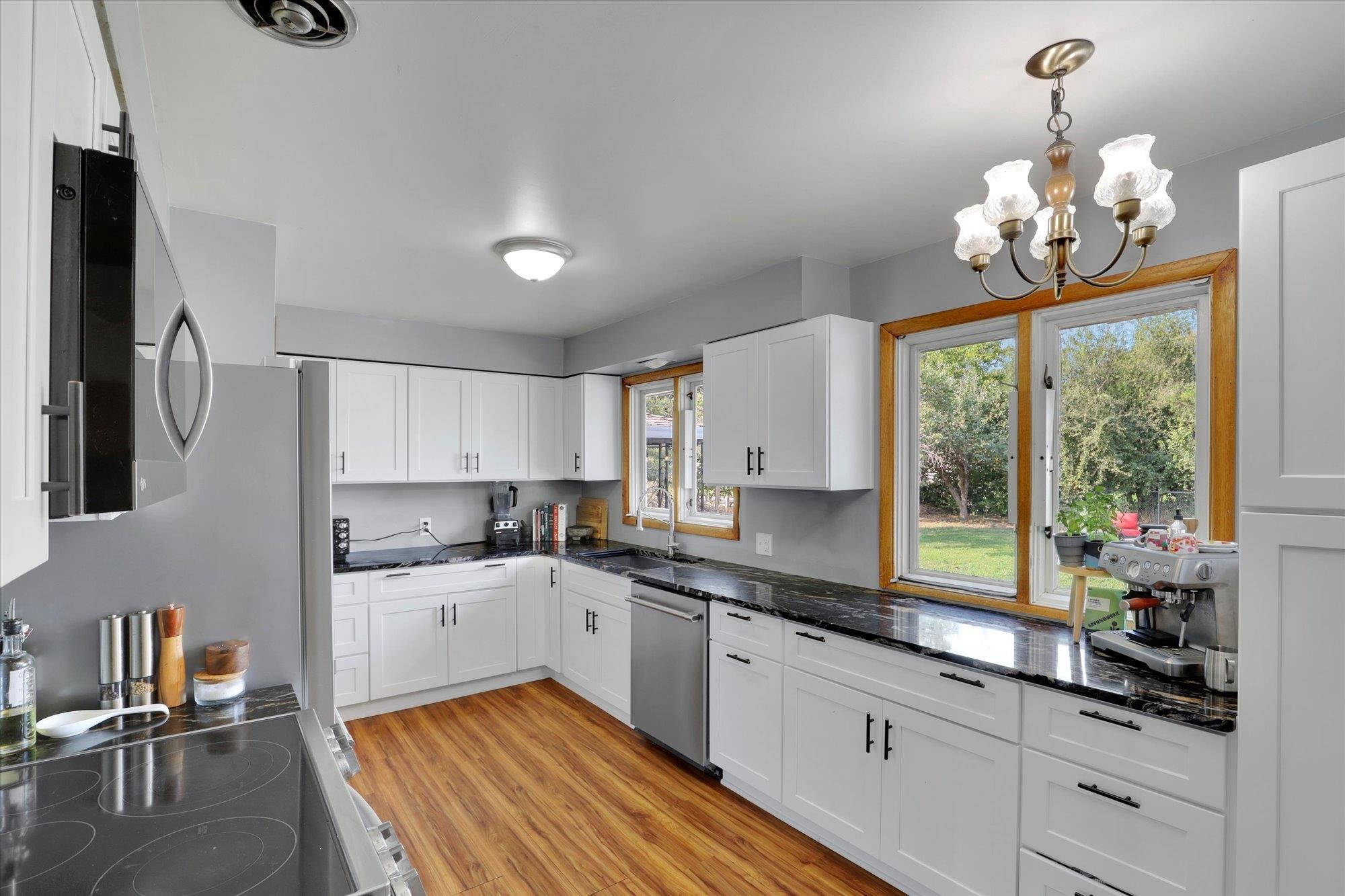 623 North Barker Road Spokane Valley, WA 99016 - Photo 13 of 39 Gallery Image 13