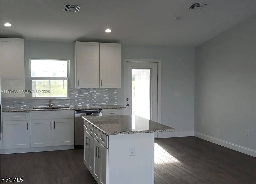 634 Royce Road LaBelle, FL 33935 - Photo 4 of 20
