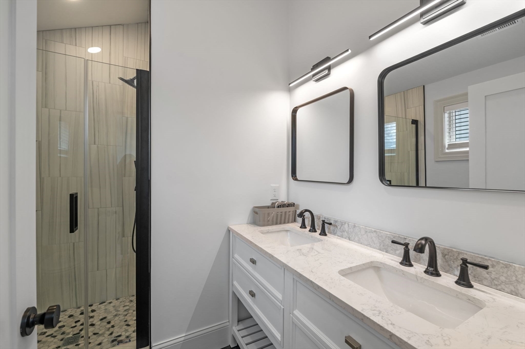 6 R Neptune Place, Unit 1 Gloucester, MA 01930 - Photo 21 of 41