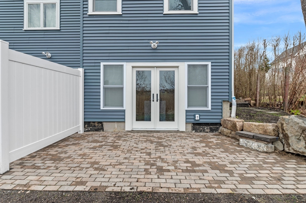 6 R Neptune Place, Unit 1 Gloucester, MA 01930 - Photo 38 of 41