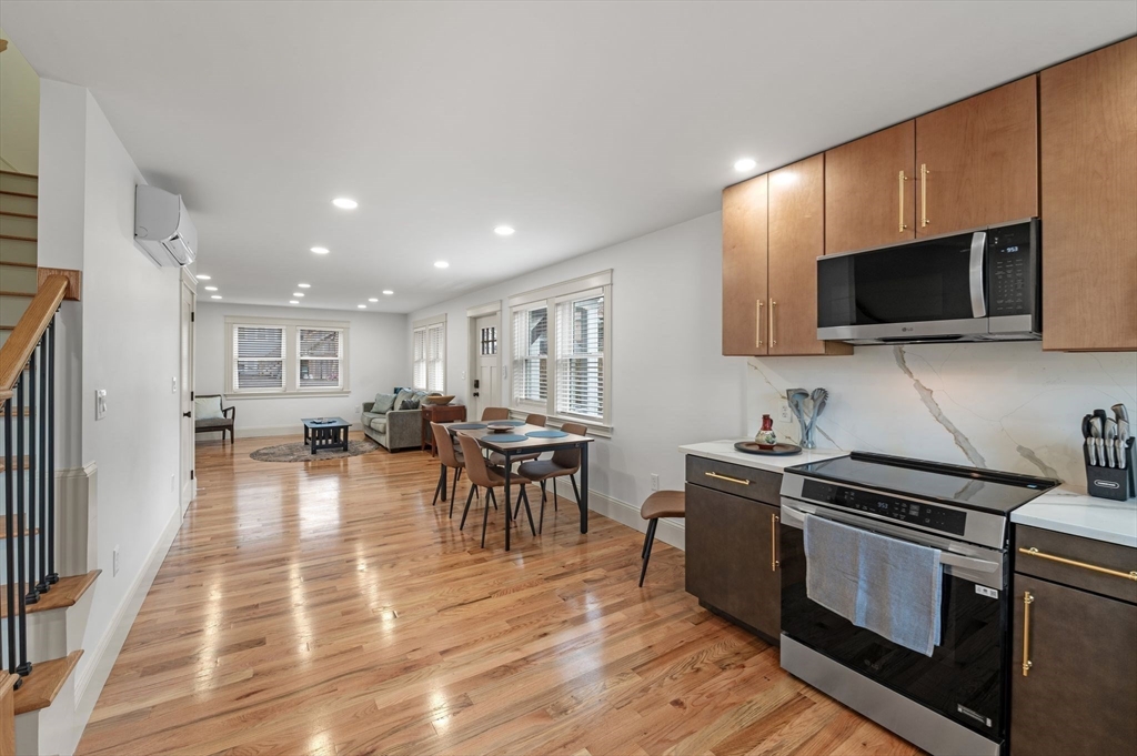 6 R Neptune Place, Unit 1 Gloucester, MA 01930 - Photo 10 of 41