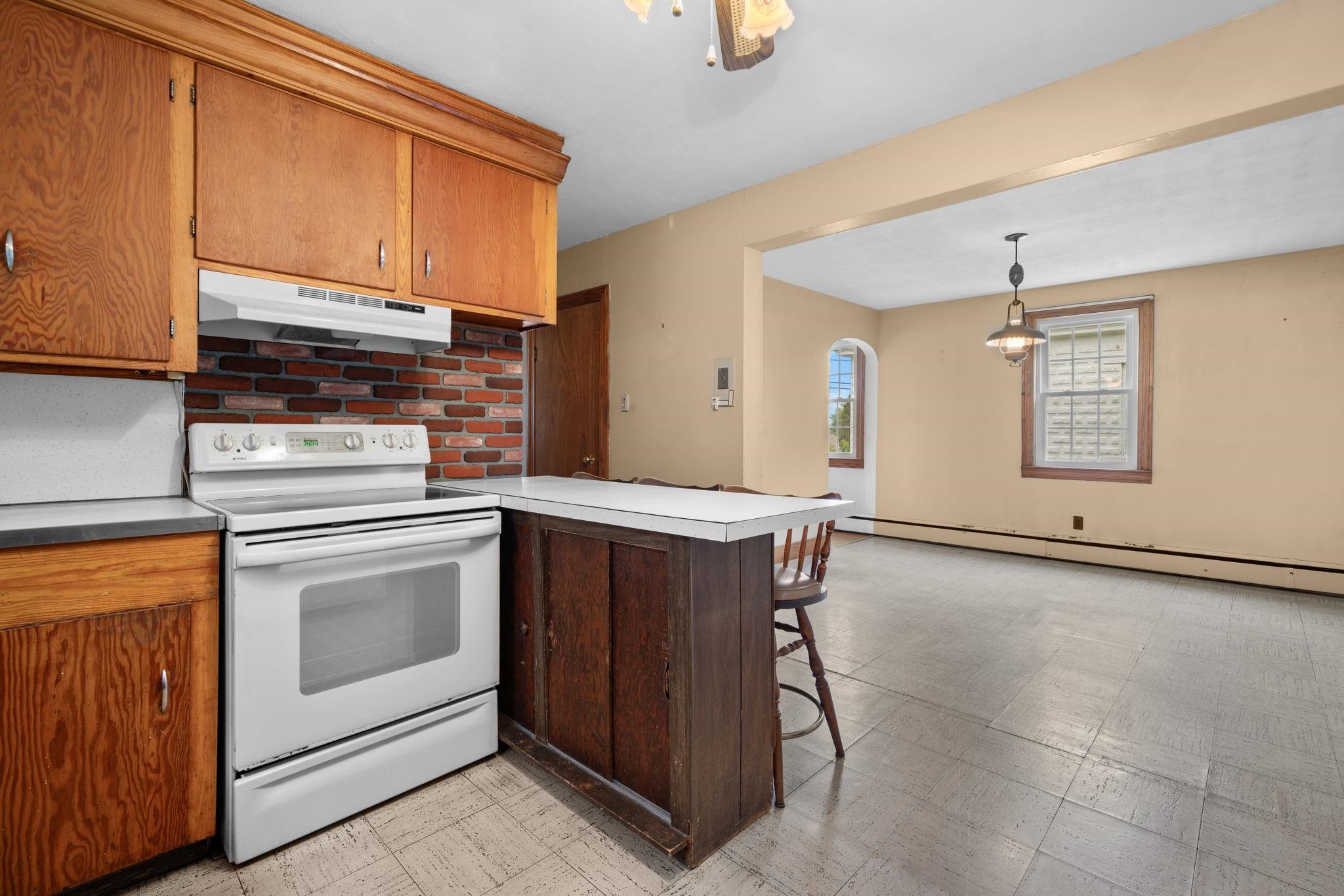 23 Rosedale Avenue Manchester, NH 03103 - Photo 15 of 42