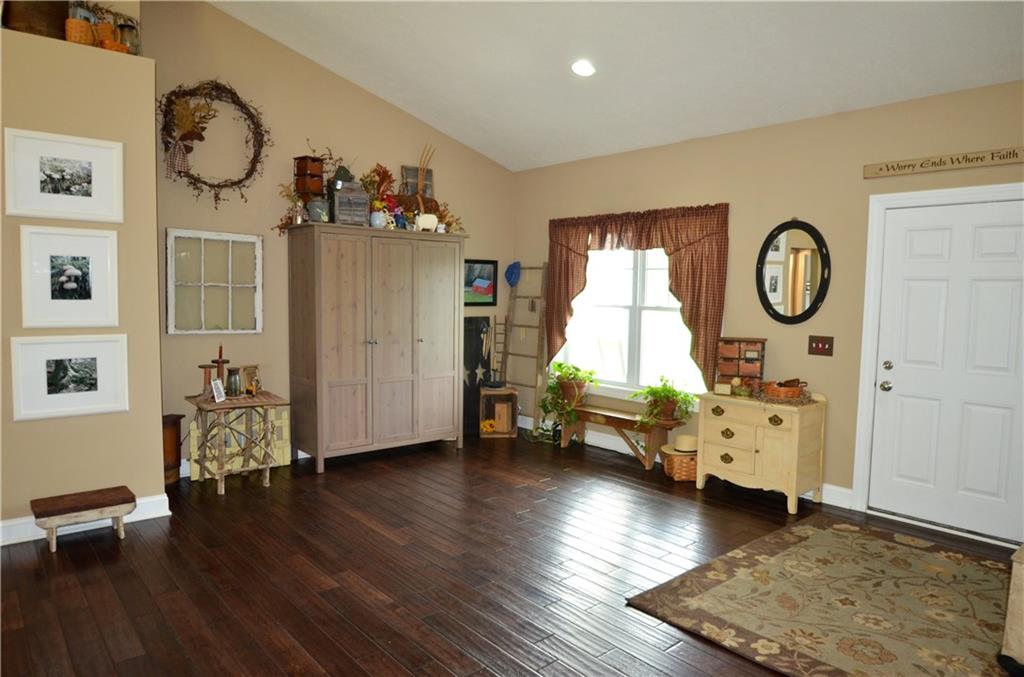 206 Pflug Road New Brighton, PA 15066 - Photo 2 of 25