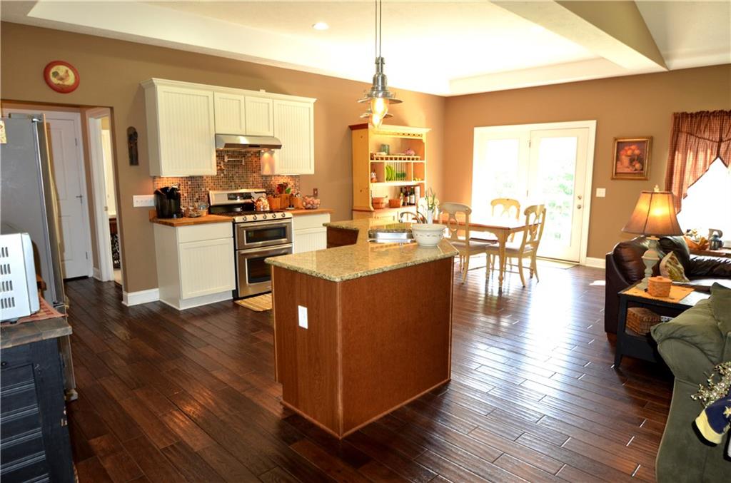 206 Pflug Road New Brighton, PA 15066 - Photo 5 of 25