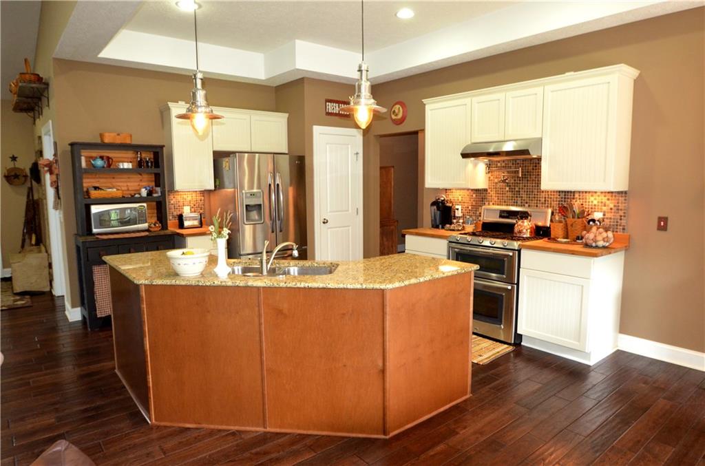 206 Pflug Road New Brighton, PA 15066 - Photo 6 of 25