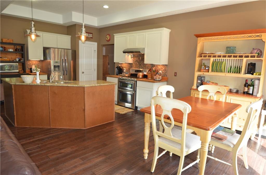 206 Pflug Road New Brighton, PA 15066 - Photo 7 of 25