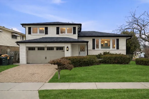 $599,000 | 9248 North Maryland Street, Niles, IL 60714